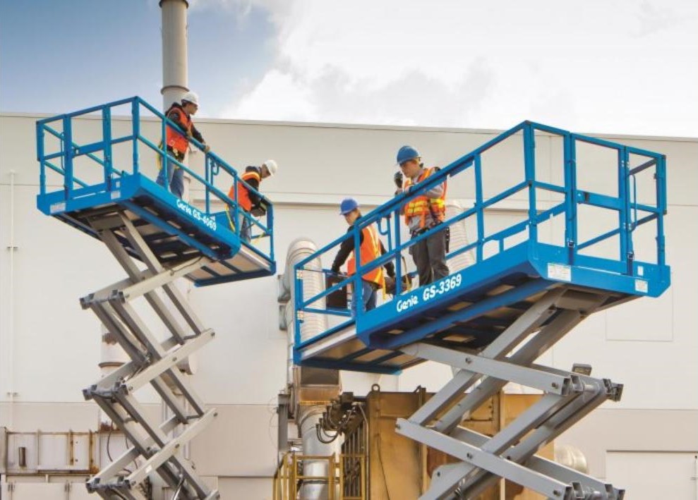 Cho thuê xe nâng cắt kéo tại Quảng Nam